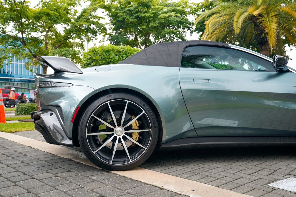 2023 Aston Martin Vantage V12 Roadster - 22938048 - 44