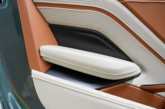 2023 Aston Martin Vantage V12 Roadster - 22938048 - 62