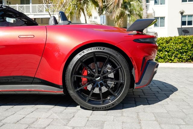 2023 Aston Martin Vantage V12 Roadster - 22988419 - 15
