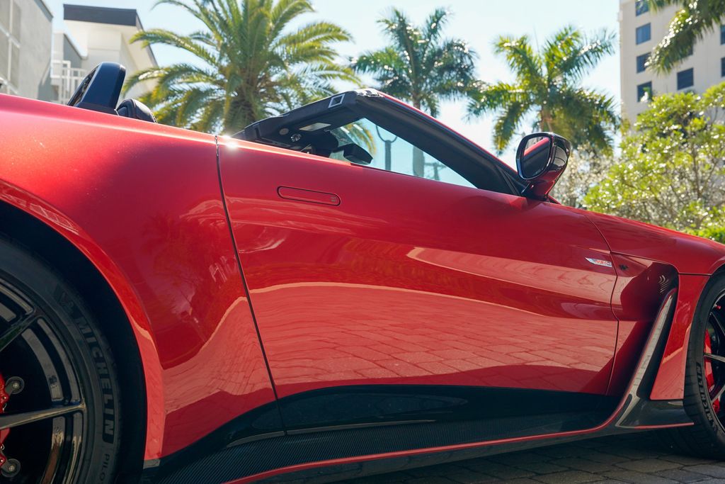 2023 Aston Martin Vantage V12 Roadster - 22988419 - 28