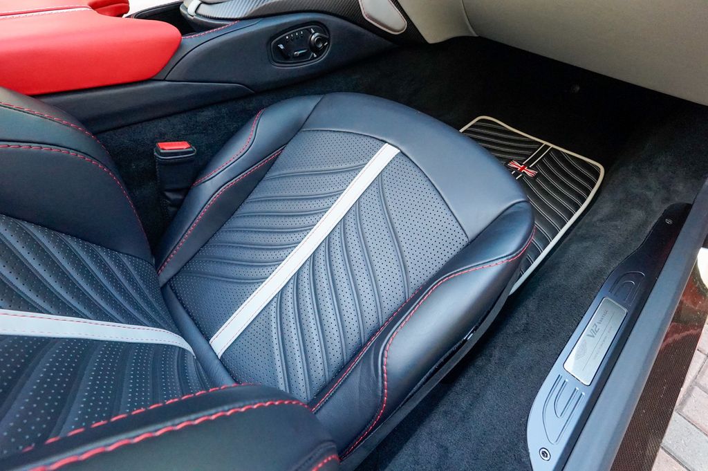 2023 Aston Martin Vantage V12 Roadster - 22988419 - 92