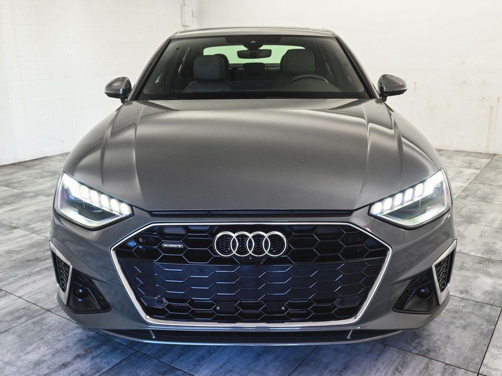 2023 Audi A4 Quattro S line Plus 45 TFSI photo 2
