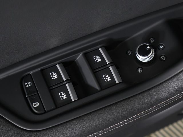 2023 Audi A4 Sedan S line Prestige 45 TFSI quattro - 22996881 - 43