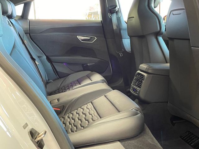 2023 Audi e-tron GT Premium Plus quattro - 22929519 - 21