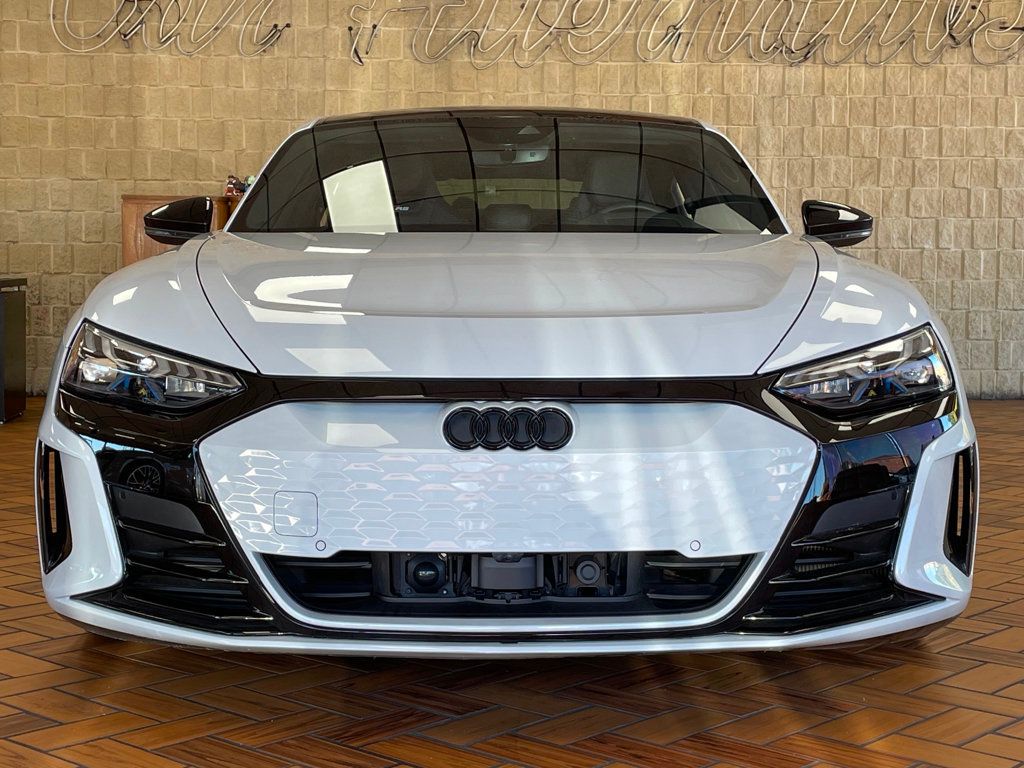 2023 Audi e-tron GT Premium Plus photo 3