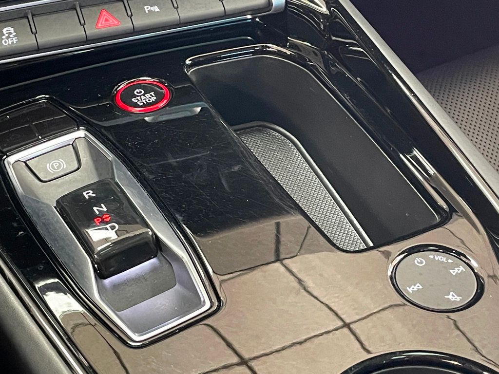2023 Audi e-tron GT Premium Plus quattro - 22929519 - 37