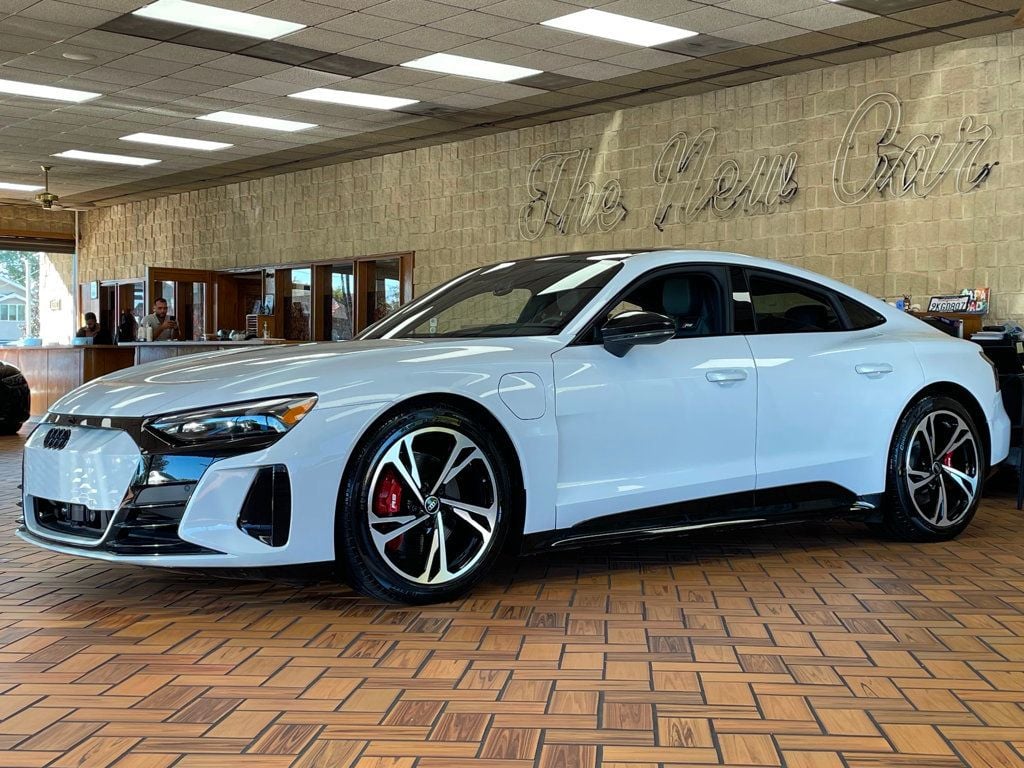 2023 Audi e-tron GT Premium Plus photo 4