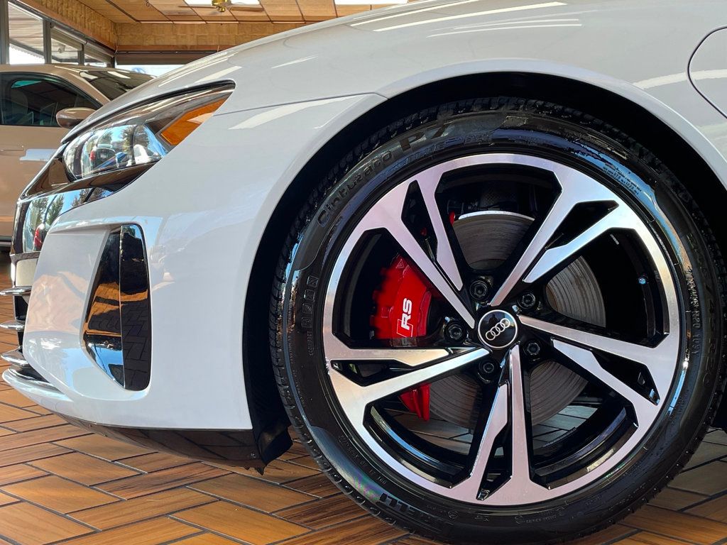 2023 Audi e-tron GT Premium Plus quattro - 22929519 - 4