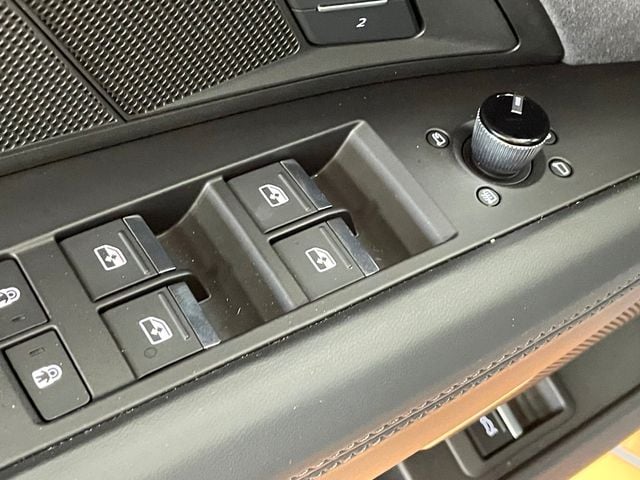 2023 Audi e-tron GT Premium Plus quattro - 22950405 - 17