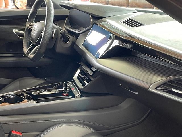 2023 Audi e-tron GT Premium Plus quattro - 22950405 - 28