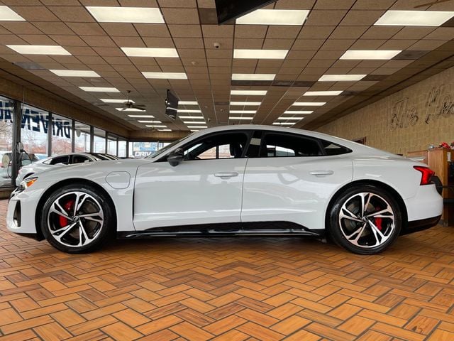 2023 Audi e-tron GT Premium Plus quattro - 22950405 - 5