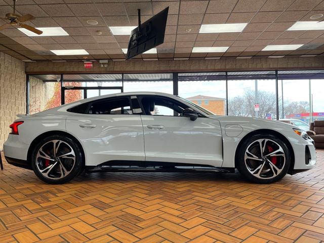 2023 Audi e-tron GT Premium Plus quattro - 22950405 - 7