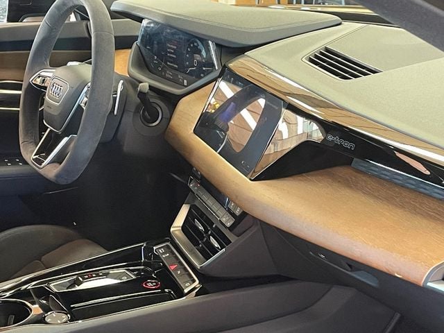 2023 Audi e-tron GT Premium Plus quattro - 22961424 - 22
