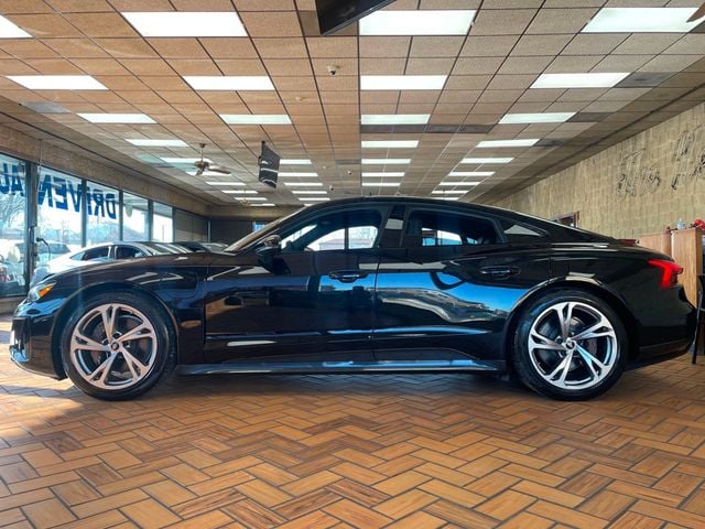 2023 Audi e-tron GT Premium Plus quattro - 22961424 - 3