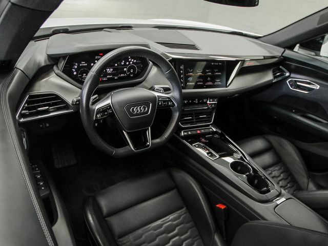 2023 Audi e-tron GT Premium Plus quattro - 23057742 - 11