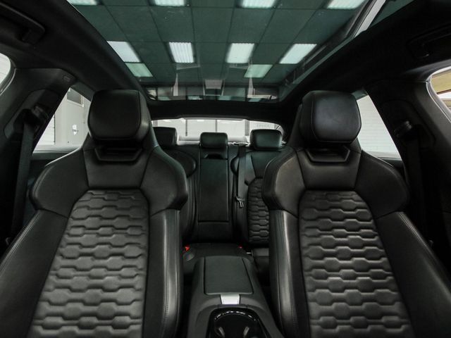 2023 Audi e-tron GT Premium Plus quattro - 23057742 - 19