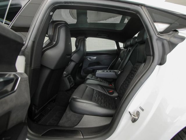 2023 Audi e-tron GT Premium Plus quattro - 23057742 - 22