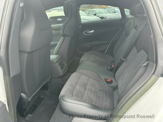 2023 Audi e-tron GT Premium Plus quattro - 22968174 - 19