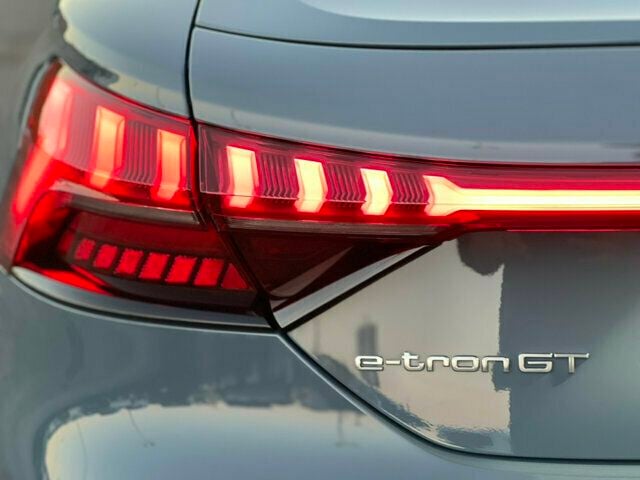 2023 Audi e-tron GT Premium Plus quattro - 23079023 - 10