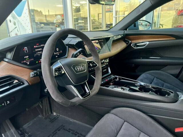 2023 Audi e-tron GT Premium Plus quattro - 23079023 - 15