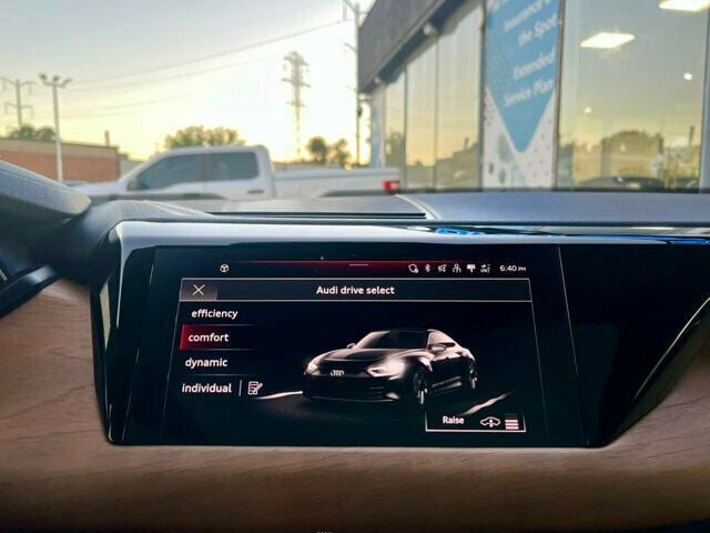 2023 Audi e-tron GT Premium Plus quattro - 23079023 - 32