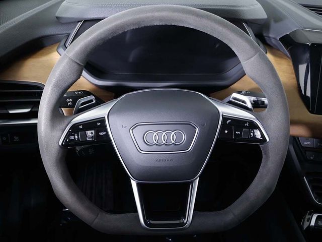 2023 Audi e-tron GT Premium Plus quattro - 23022269 - 40