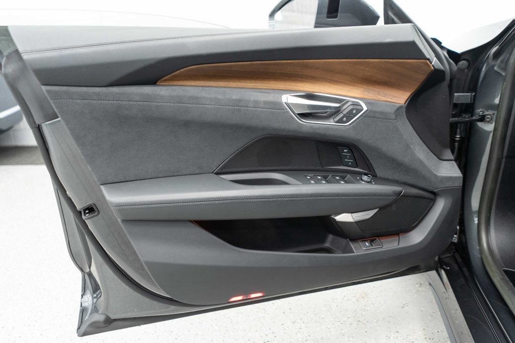 2023 Audi e-tron GT Premium Plus photo 15