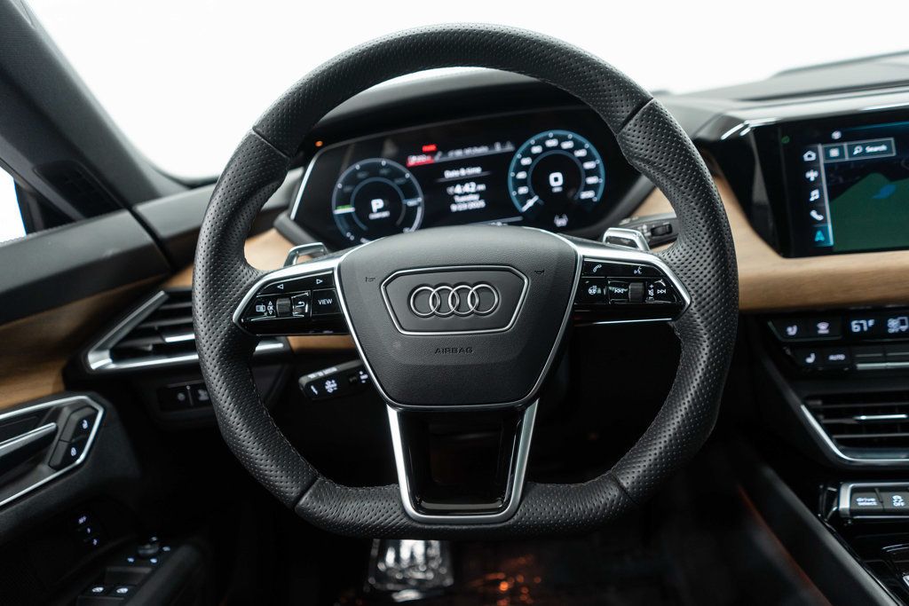2023 Audi e-tron GT Premium Plus photo 17