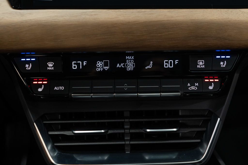 2023 Audi e-tron GT Premium Plus photo 22