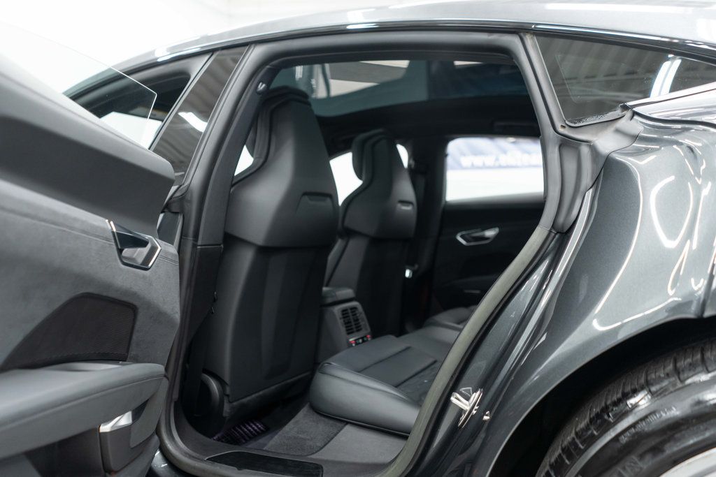 2023 Audi e-tron GT Premium Plus photo 27