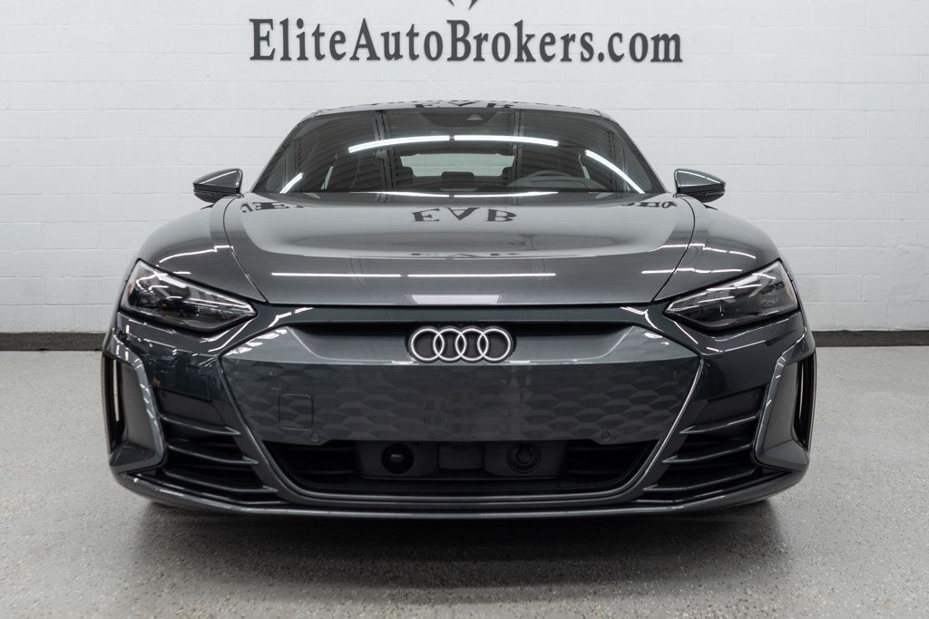 2023 Audi e-tron GT Premium Plus photo 3