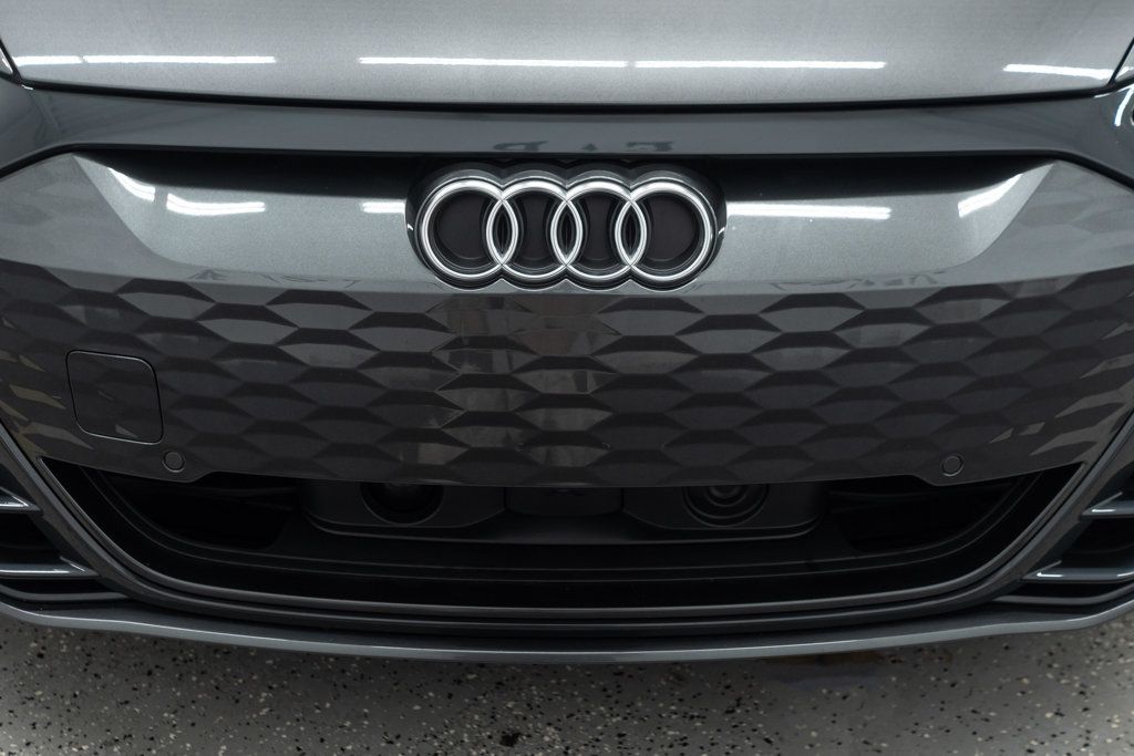 2023 Audi e-tron GT Premium Plus photo 38