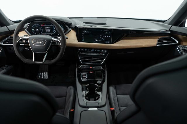 2023 Audi e-tron GT Premium Plus quattro - 22932610 - 10