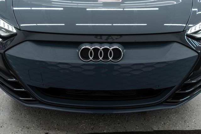 2023 Audi e-tron GT Premium Plus quattro - 22932610 - 40