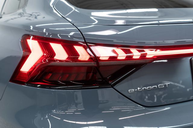 2023 Audi e-tron GT Premium Plus quattro - 22932610 - 42