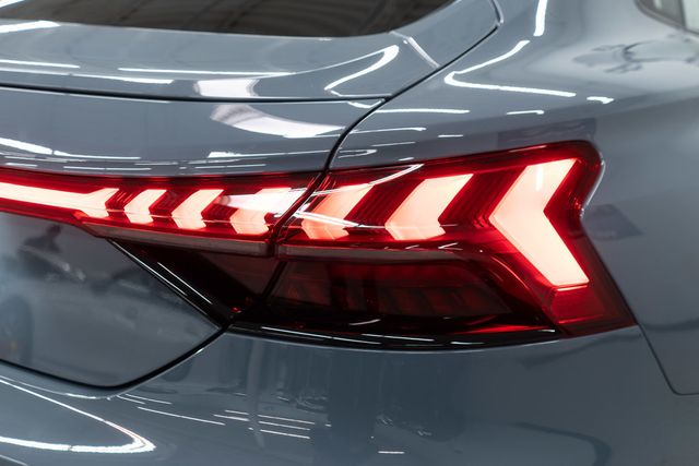 2023 Audi e-tron GT Premium Plus quattro - 22932610 - 43