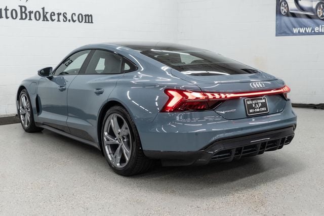 2023 Audi e-tron GT Premium Plus quattro - 22932610 - 5
