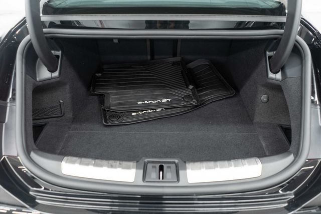 2023 Audi e-tron GT Premium Plus quattro - 22955100 - 34