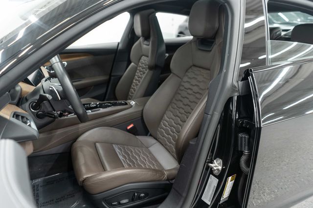 2023 Audi e-tron GT Premium Plus quattro - 22955100 - 8