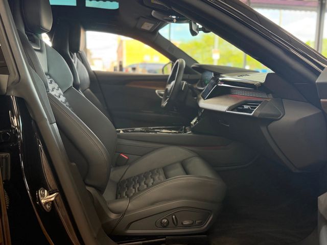 2023 Audi e-tron GT Prestige quattro - 23018431 - 25