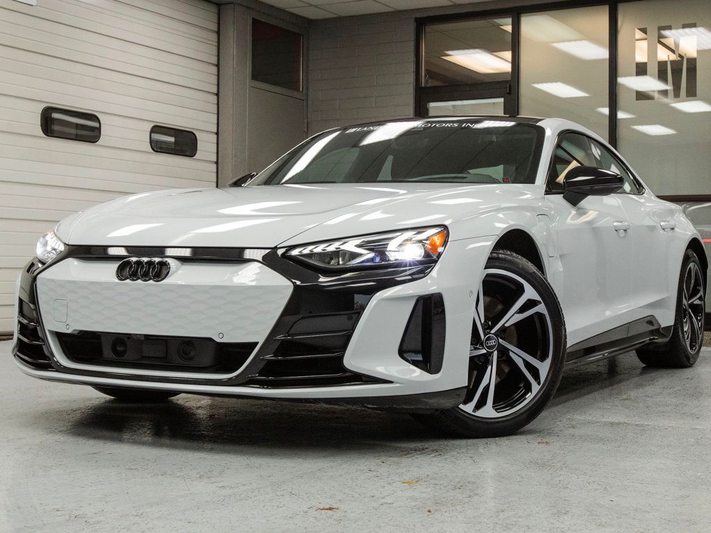 2023 Audi e-tron GT Prestige photo 2