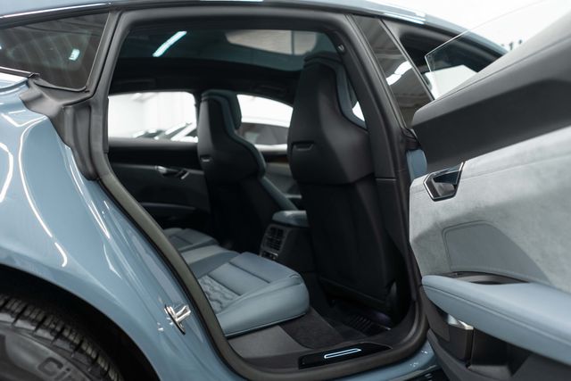 2023 Audi e-tron GT Prestige quattro - 22974917 - 12