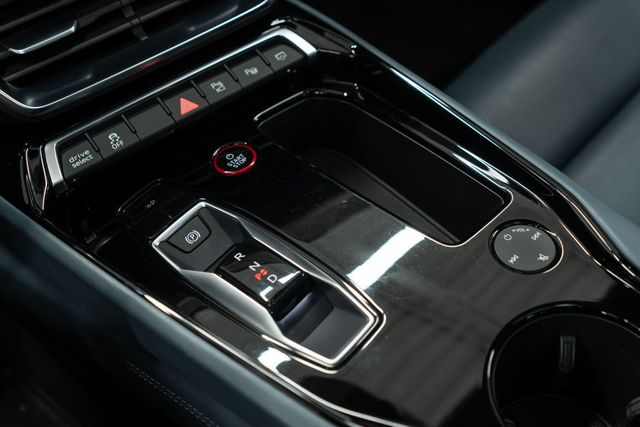 2023 Audi e-tron GT Prestige quattro - 22974917 - 18