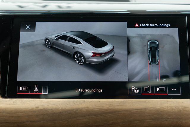 2023 Audi e-tron GT Prestige quattro - 22974917 - 26