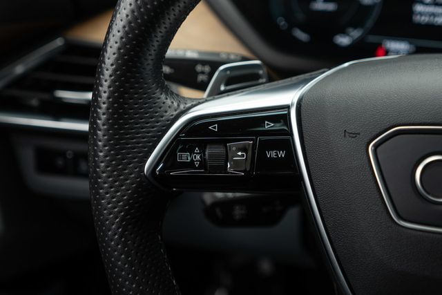 2023 Audi e-tron GT Prestige quattro - 22974917 - 33