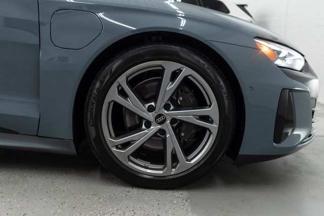 2023 Audi e-tron GT Prestige quattro - 22974917 - 45