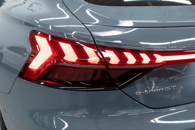 2023 Audi e-tron GT Prestige quattro - 22974917 - 50
