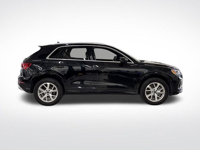 2023 Audi Q3 Premium 40 TFSI quattro - 23051809 - 5