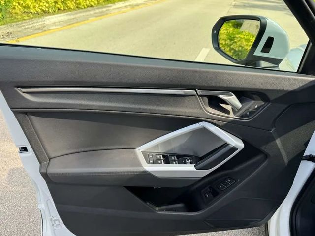 2023 Audi Q3 S line Premium 45 TFSI quattro - 22962281 - 18