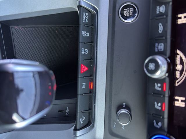 2023 Audi Q3 S line Premium 45 TFSI quattro - 22958075 - 24